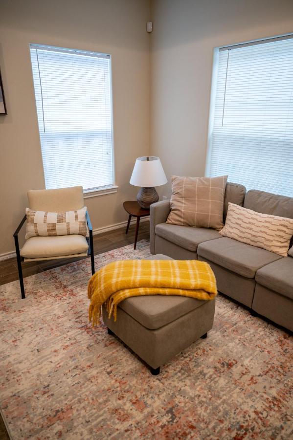 Апартаменты Fabulous King Size Bed In A Gated Neighborhood! Эдинбург Экстерьер фото